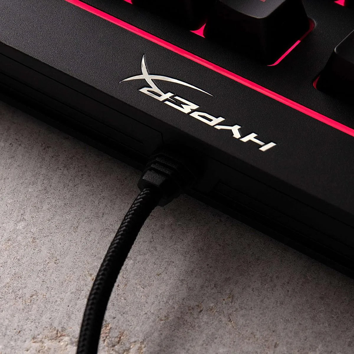 Teclado Gamer Hyperx Alloy Qwerty Español Latinoamérica Color Negro Con Luz Rgb — foto 7